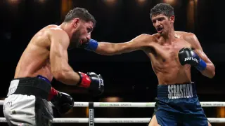 Fundora Retains WBC Title with Final-Second KO of Hadribeaj