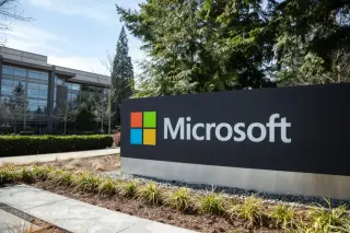 Oppenheimer Sees Continued Growth for Microsoft Cloud and Office Despite Risks