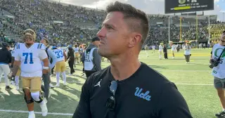 UCLA Clinches 17-15 Upset of Oregon, Extending Unbeaten Streak and Playoff Hopes