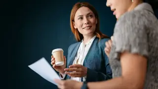 Viral Debate: Does Bringing Iced Coffee to Interviews Signal a Lack of Professionalism?