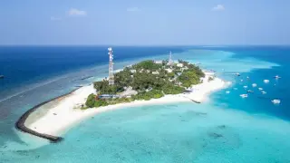 Five Italians die exploring Maldivian underwater caves