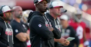 49ers Adapt Depth and Snap Strategy in Dominant Dolphins Win