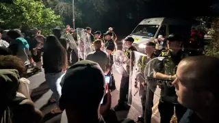 Masked far-right protesters disrupt UK ports over migrant boats