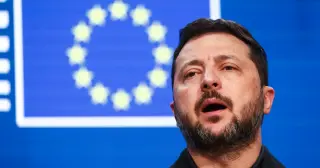 Ukraine Blames US for Starlink Speed Caps That Hamper Drone Defense