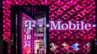 T-Mobile Fee Hike Sparks 71% Churn Intent Among Customers