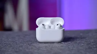 Tahoe RC leak hints at camera-equipped AirPods with Visual Intelligence