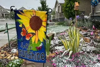 Late-spring snowstorm lashes Colorado and Wyoming with freezing cold