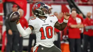 Undrafted Jalon Daniels to Start for 0-3 Buccaneers in First NFL Game