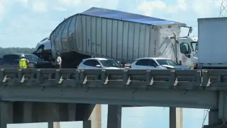 Dense fog triggers massive 65-vehicle pileup on I-95 bridge in South Carolina