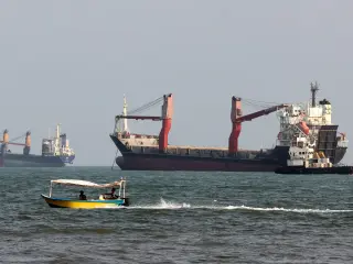 Iran Signals Restricted Zone for Hormuz, Testing Global Shipping