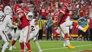 Walker III Shatters 37-Year Record in Chiefs' Week 1 Victory
