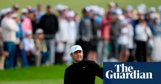 Scheffler blasts 'absurd' pins as US PGA halfway pressure mounts at Aronimink