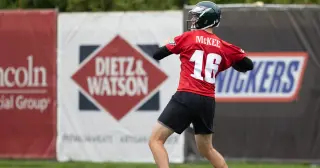 Hurts, McKee, Dalton Shine as Eagles’ Day 7 Camp Bolsters Offense