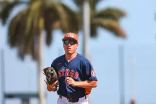 Astros Call Up Lucas Spence as Matthews Lands on IL
