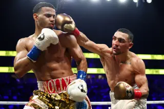 Lopez Clinches Third Division Title with Majority Decision Over Romero in Las Vegas