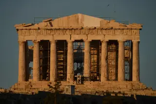 Parthenon Reveals Whole West Facade After 220 Years