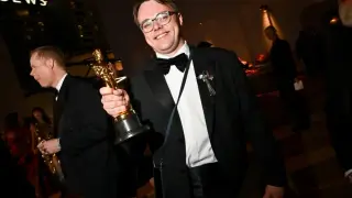 Oscar Vanishes After TSA Confiscates It at JFK