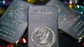 Silver Rockets 7% as Safe-Haven Demand Flares Up