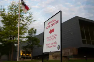 Texas DPS Glitch Floods Counties with Backlogged Voter Records Ahead of Midterms