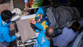 Everest Sherpa Survives Six Days Missing, Found Crawling Down Icefall