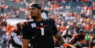 Ja'Marr Chase ruled out with concussion after brutal hit in Bengals' Week 4 loss