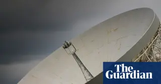 UK urged to save Jodrell Bank as funding cuts loom for radio astronomy