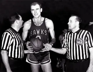 Bob Pettit, NBA's First MVP and 11-Time All-Star, Dies at 93