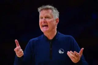 Kerr’s Coaching Future With Warriors Hangs in the Balance