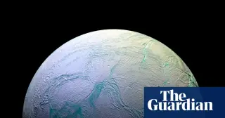 Lab tests show Earth microbes thrive in simulated Enceladus ocean