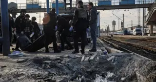 Dnipro Drone Strike Kills 14 as Oleshky Ceasefire Holds