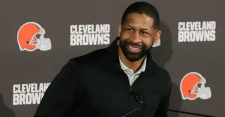 Browns re-enter 2nd round for Emmanuel McNeil-Warren, reshaping 2026 draft haul