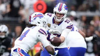 Bills Survive Raiders’ Late Surge to Win 33-30 and Reach Bye Week at 5-1