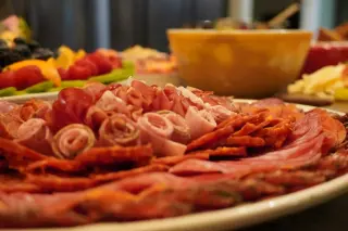 New Review Links Daily Deli Meat to 44% Higher Dementia Risk