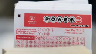 Quincy Hy-Vee sells $1B Powerball jackpot ticket