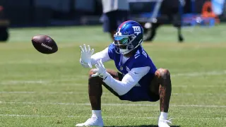 Beckham Returns to Giants, Says He Never Wanted to Leave