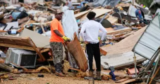 Mississippi Tornado Outbreak Damages 400 Homes, Injures 17