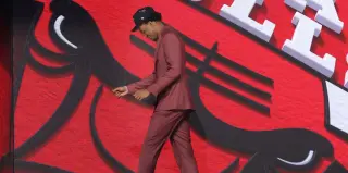 Bulls Ping-Pongs on Swain at No. 15 Amid Mixed Draft Reactions