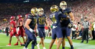 Notre Dame Surges in Green Bay to Top Wisconsin 41-13 in Season Opener