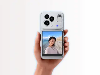 Vivo X500 debuts in China with Zeiss cameras, 144Hz AMOLED and a 7500mAh battery