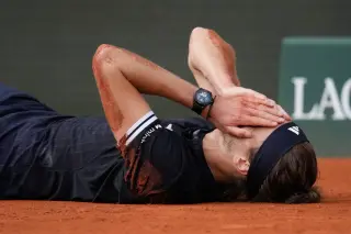 Zverev Breaks Through in Paris, Secures Maiden Major