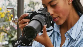 Sony RX10 V: New Design, AI Autofocus and 4K/120p in a Premium 1-Inch Superzoom