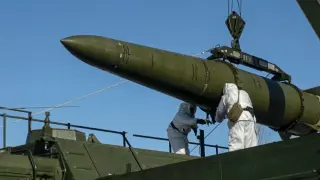 Lithuania Advances Nuclear Ban Repeal Amid Kremlin Threats and U.S. Base Talks