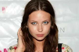 Daveigh Chase’s mother says she was drugged and spiraling in her final years