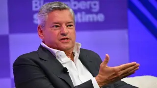 Netflix Leadership Purge and Stock Slide Force Strategic Reassessment