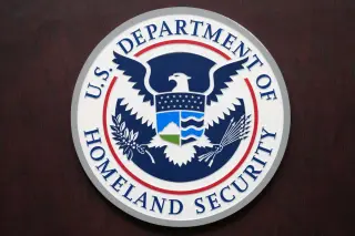 US DHS Extends Temporary Protected Status for Ukrainians and Sudanese Amid Policy Uncertainty