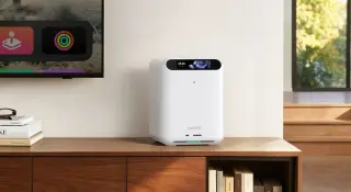 Ugreen Unveils HomeAgent AI Hub and Liquid-Cooled Qi2 Charger