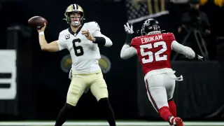 Saints' 45-24 Loss to Falcons Ruins Superdome's 20th Anniversary