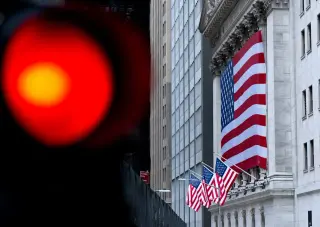 S&P 500 breadth hits dot-com lows as mega-cap rally masks broad market weakness