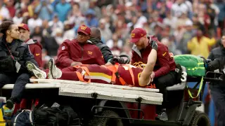 Commanders linebacker Leo Chenal faces season-ending neck surgery after tackle