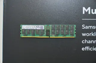 DDR5-8000 RDIMMs and Gen2 MRDIMMs Gear Up for Ultra-Bandwidth Servers